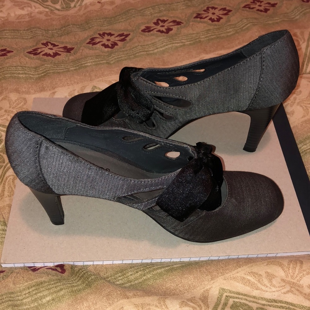 Ann Marino Heels Size 8